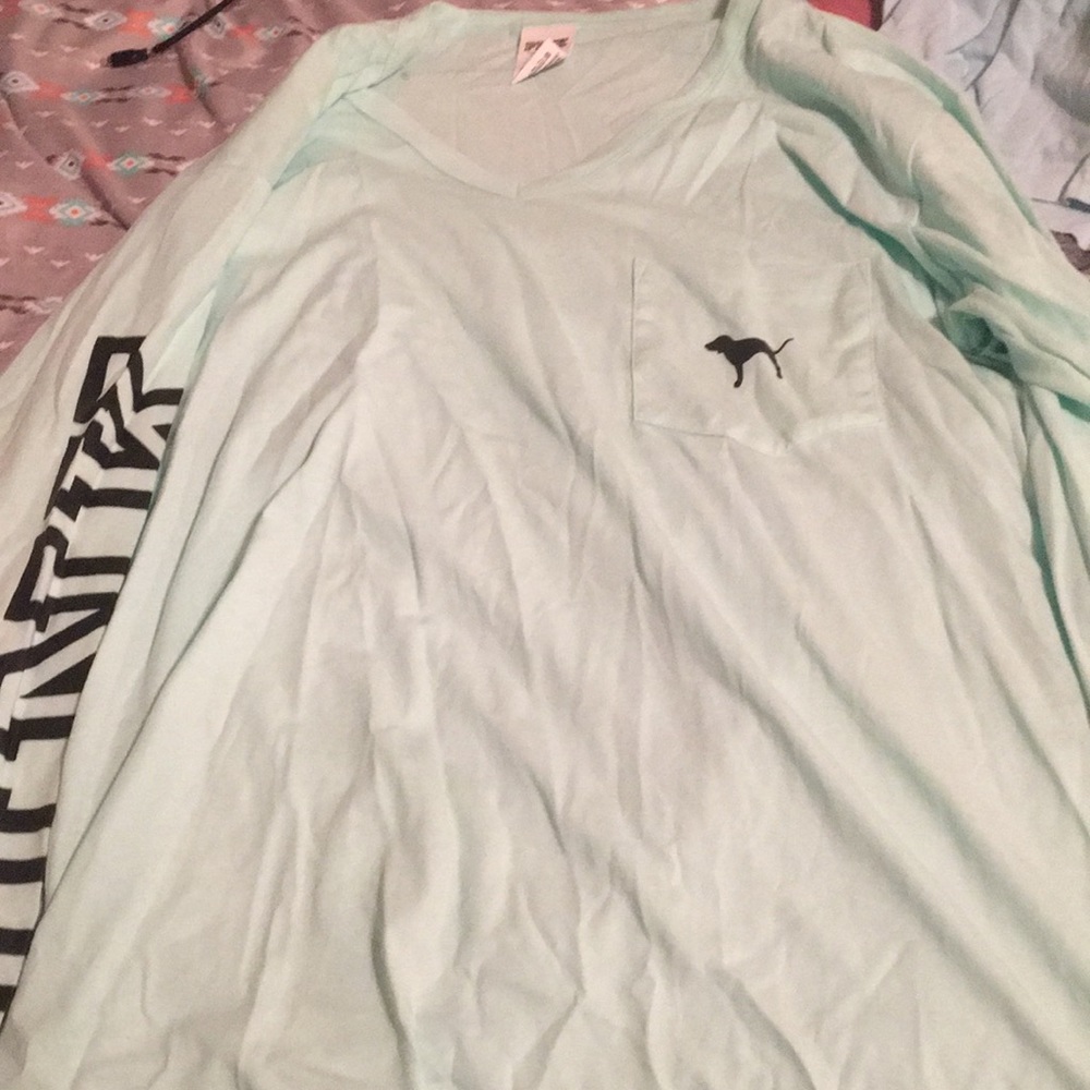 Light blue v neck long sleeve